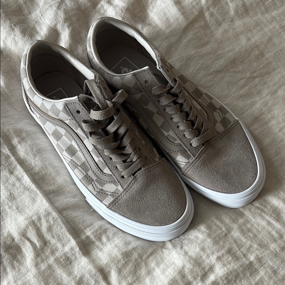 Vans Women's Gray Checkered Sneakers
